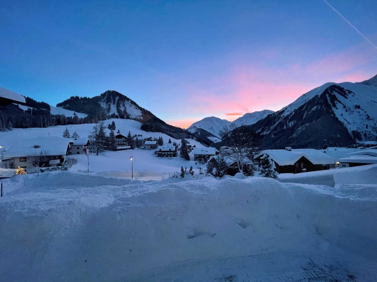 Schwarz Chalet